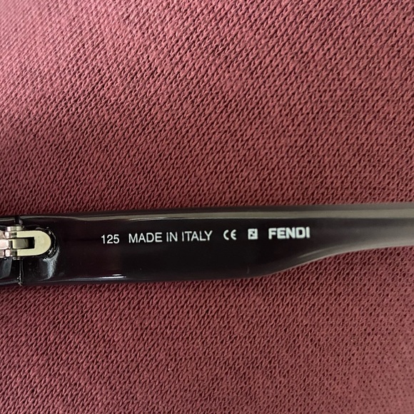 Fendi Large Aviator Sunglasses - Picture 5 of 7